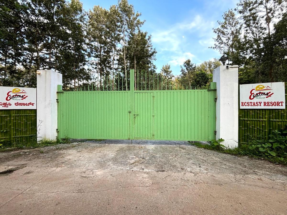 Ecstasy Tent Stay With Swimming Pool & Common Washroom Chikmagalūr 외부 사진